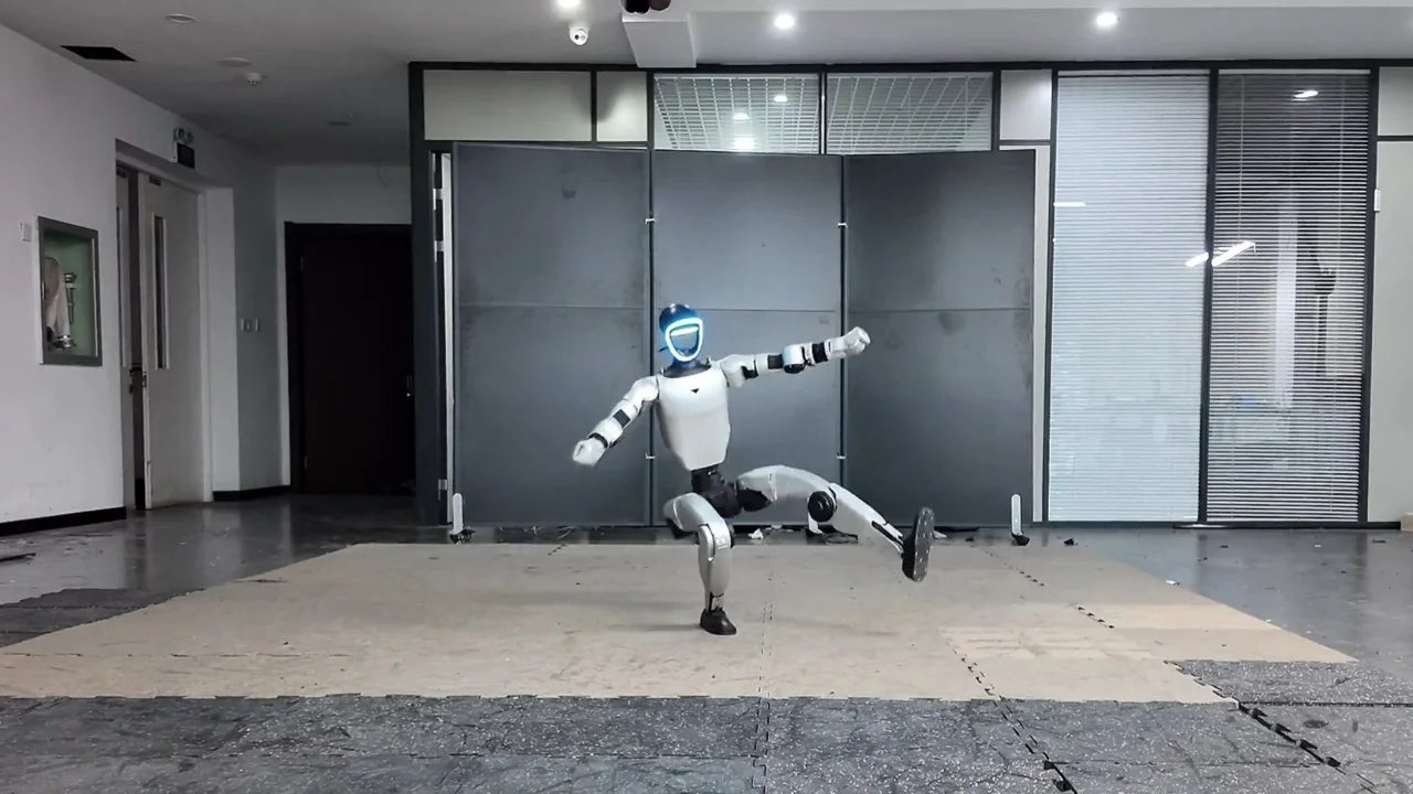 Beyond the Gala: OmniXtreme Breaks the Generality Barrier for Humanoid Agility