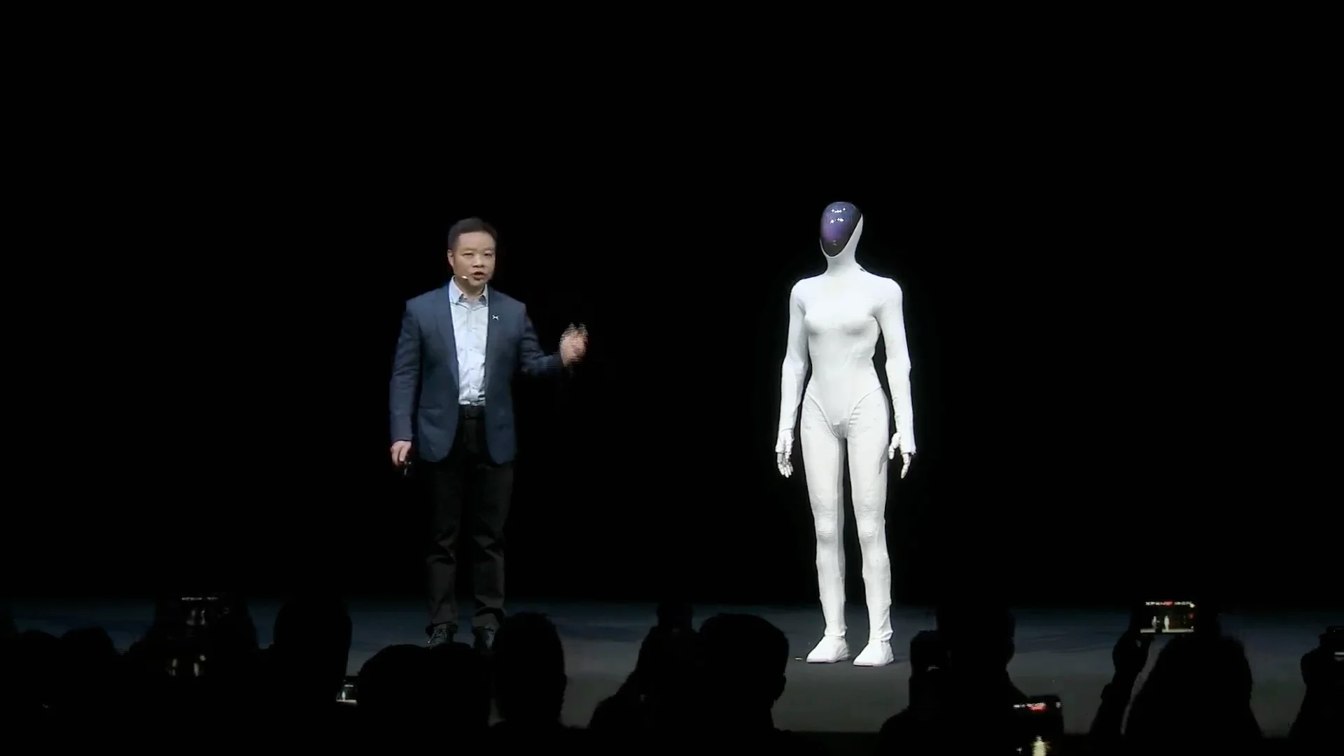 Xpeng’s ‘Human-Like’ Robot Demo Sparks Debate: Was It the New ''Iron'' or an Older Model in Disguise?
