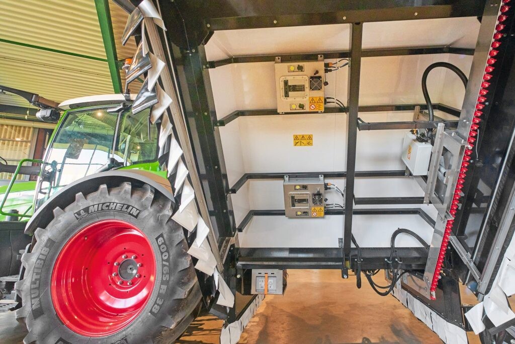 ARA spot sprayer by Ecorobotix receives new algorithms