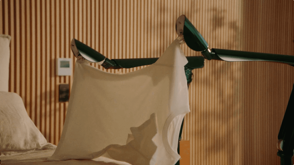 Video Friday: This Floor Lamp Will Do Your Chores
