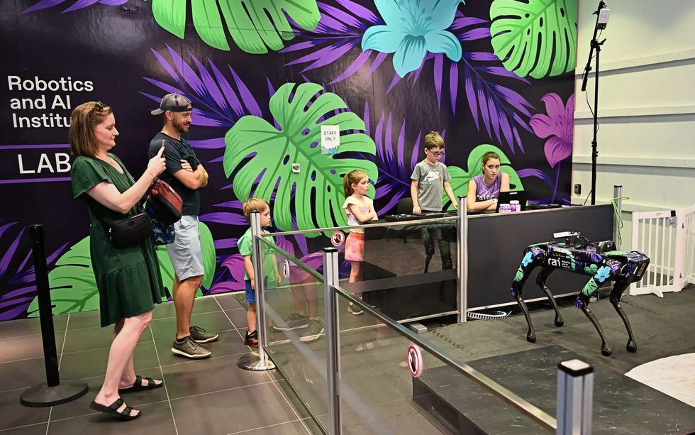 What Happened When We Set Up a Robotics Lab in a Mall