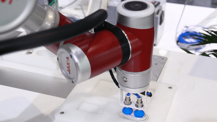 Essential Safety Tips: How to Operate 6 Axis Robot Arms Safely
