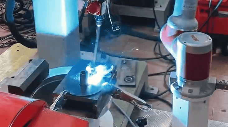 Essential Safety Tips for Operating Collaborative Welding Robots (Arc Flash & Collision)