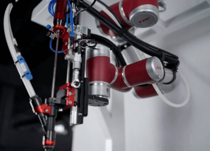 Top 7 Factors to Consider When Buying a Cobot
