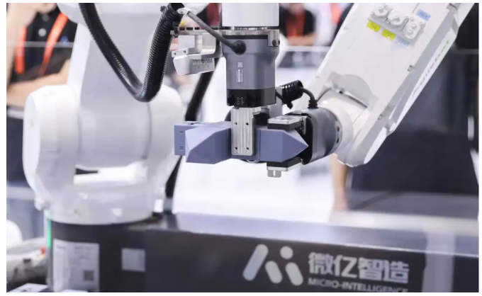The Leading Player in Industrial Embodied Intelligent Robots: How to Tap into a New $1.3 Trillion Blue Ocean?