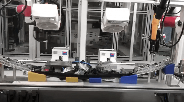 Screwdriving Robot vs. Manual Assembly: Speed, Consistency, and Ergonomics