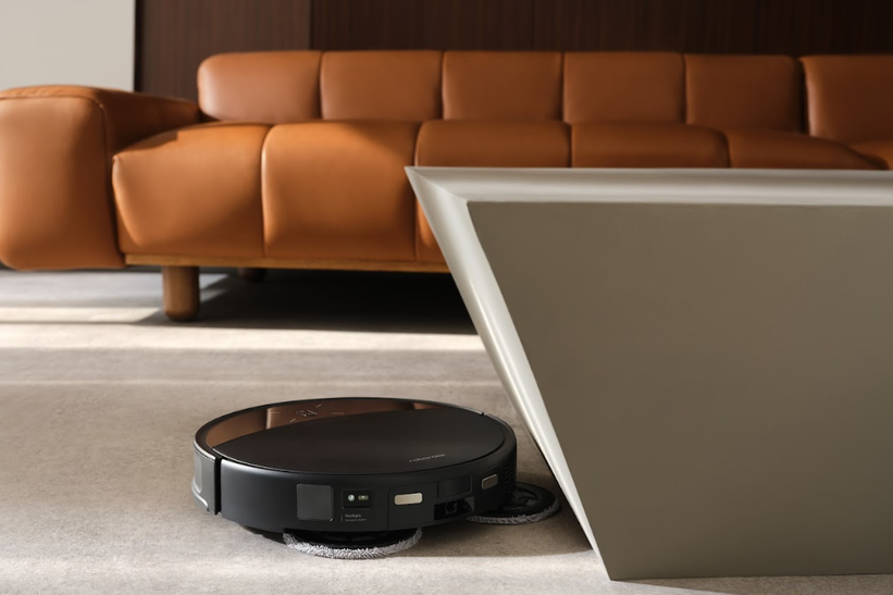 Roborock launches Saros 10R at CES 2025: ultra-slim and highly intelligent robotic vacuum flagship