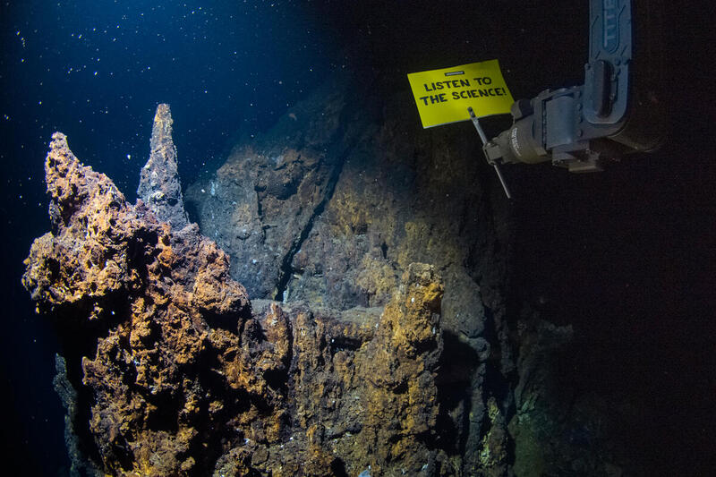 Greenpeace robot stages deepest-ever seabed protest