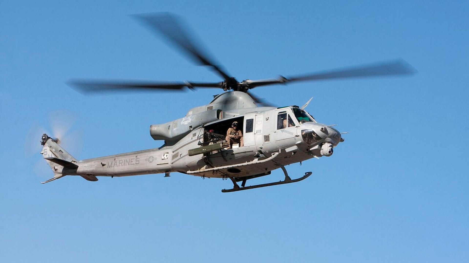 US Marines test low-cost FPV drone attacks coordinated from Venom helicopters