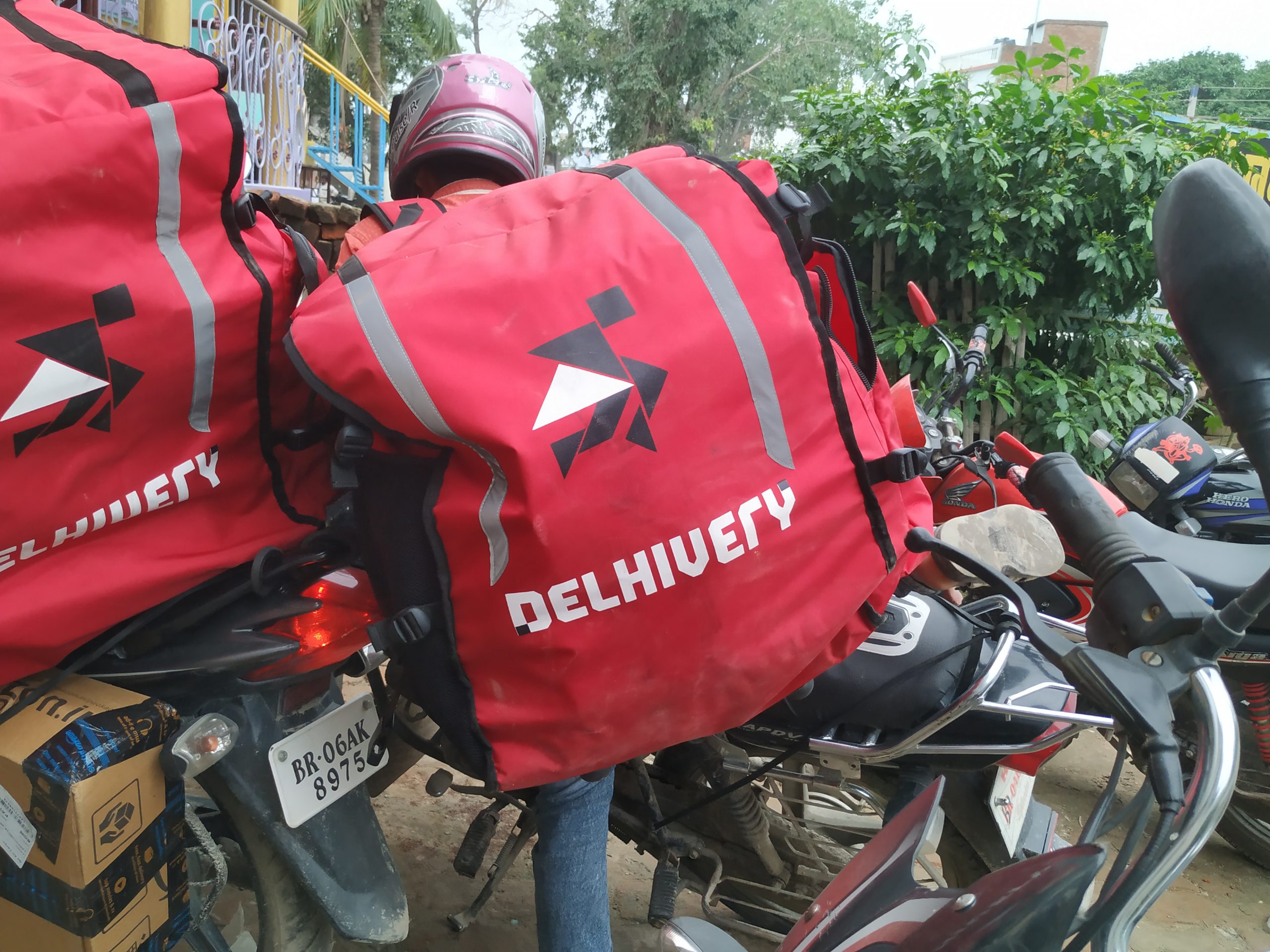 Delhivery Q4 revenue jumps 30%, profit stays flat