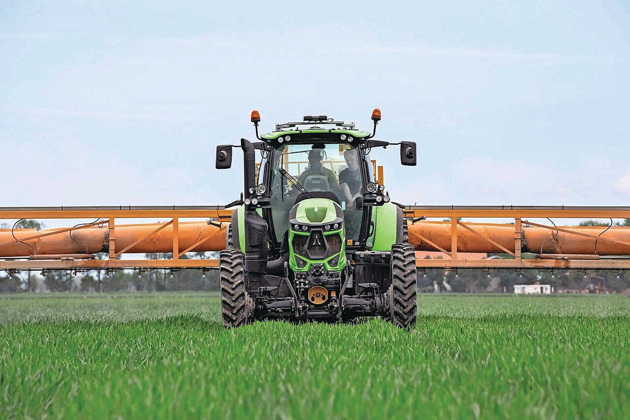 Crop cameras broaden the view on real-time nitrogen application