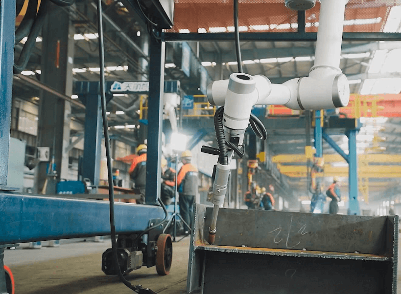 Robotic Welding Arm Trends: Focus on Precision, Compactness, and Ease of Programming