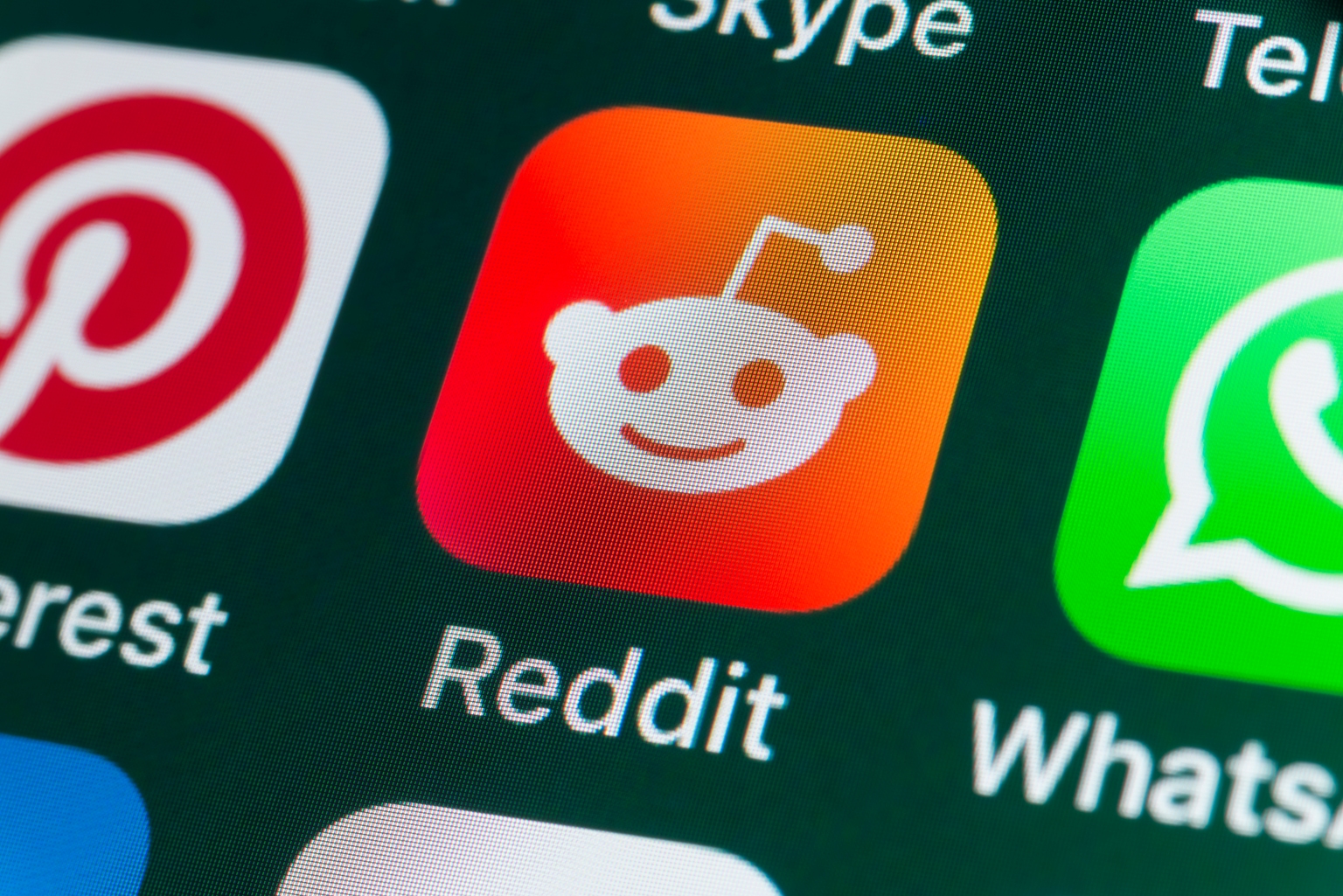 I'm Buying Reddit Despite The Google Headwind. Here's Why