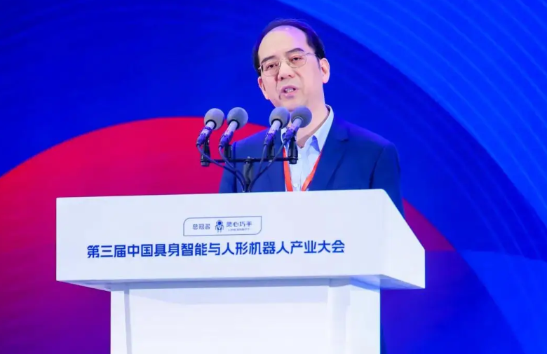 Academician Yin Zhouping: The Evolution of Humanoid Robots from 'Mobility' to 'Interactivity' is Overcoming Three Challenges