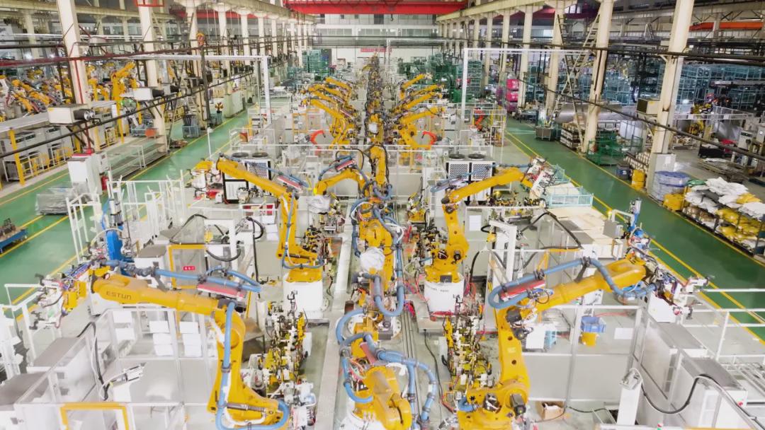 Over 200 Estun Robots Deployed in a Single Line! Large-Scale Production of Fully Autonomous Automotive Parts Welding Line Launched