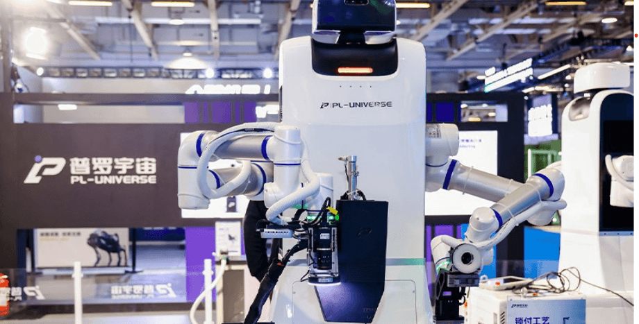 PL-Universe Robotics Unveils Industrial Embodied Intelligence Product Matrix 2.0
