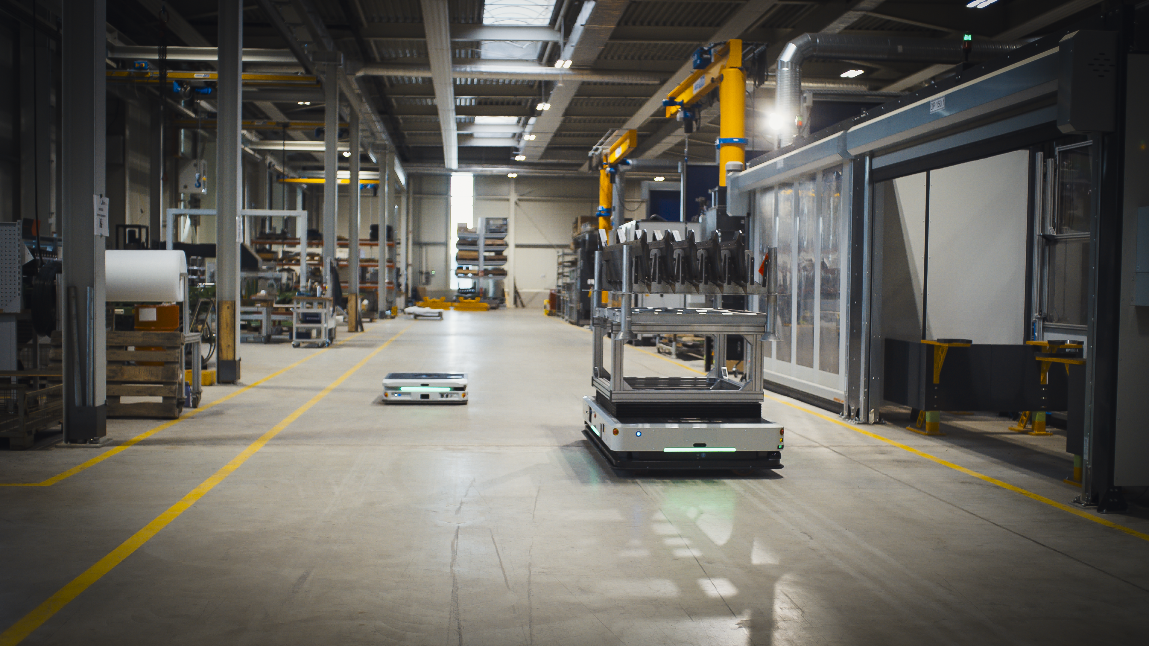Innovative concepts for the production of the future:Mobile robotics at KRONE 