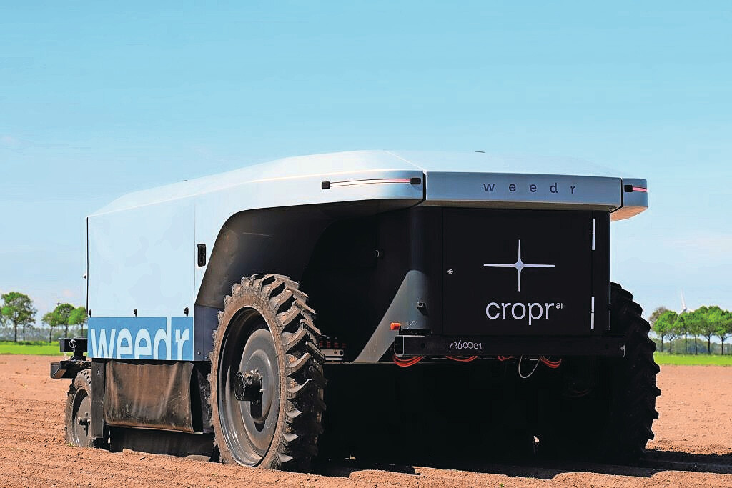 Cropr introduces autonomous laser weeder