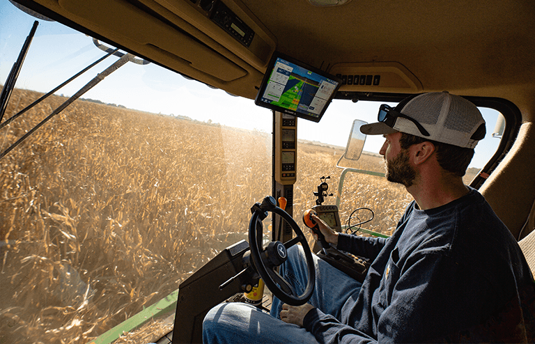 Ag Leader integrates corn row guidance into single harvest display