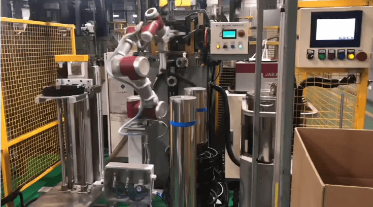 How to Select the Suitable Cobot for Your Manufacturing Needs?