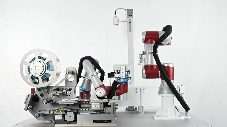 Industrial Cobots vs. Traditional Industrial Robot Systems: Which Is Better?