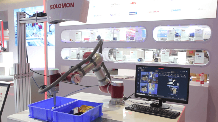 Assembler Robots in Medical Device Manufacturing: Precision and Sterilization