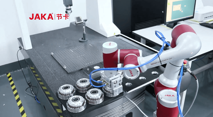 Three Factors to Evaluate Before You Buy a Robotic Arm for Machine Tending