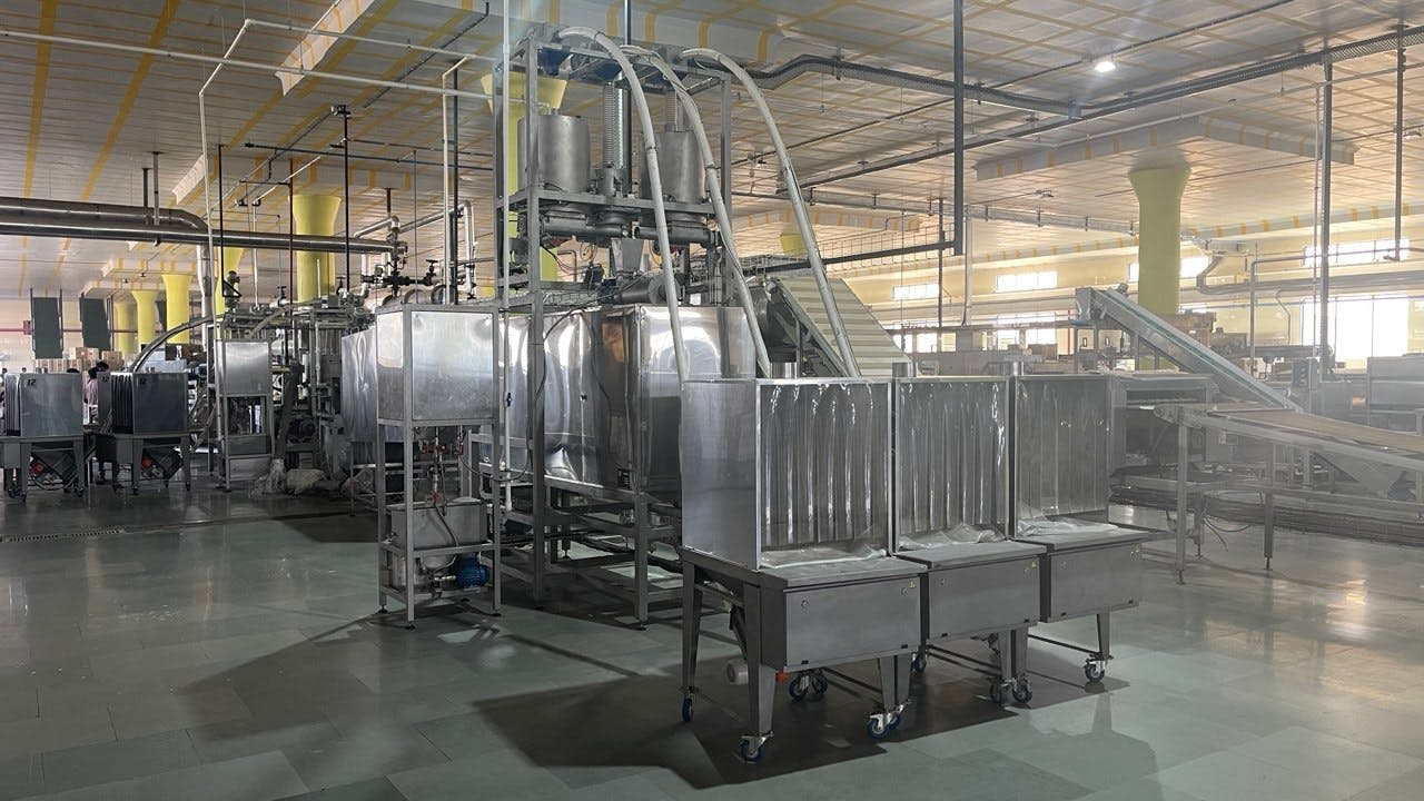 How a Two-Week Maintenance Overhaul Cut Downtime by 10% at a Major Snack Food Manufacturer