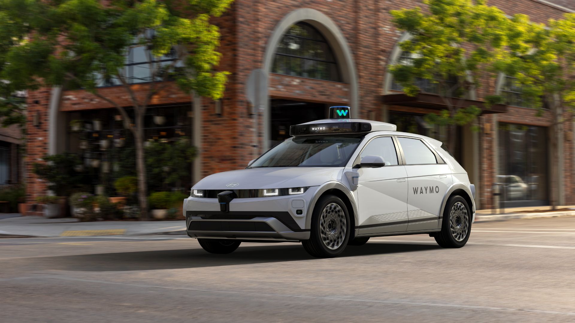 Waymo to turn retired robotaxi batteries into solar power storage systems