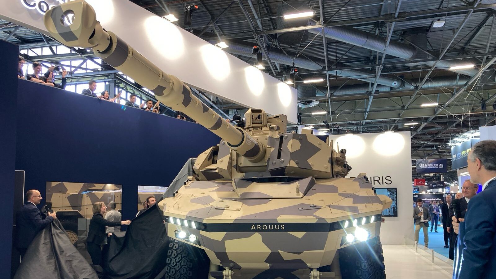 France’s Arquus unveils new 6×6 meant to carry big guns