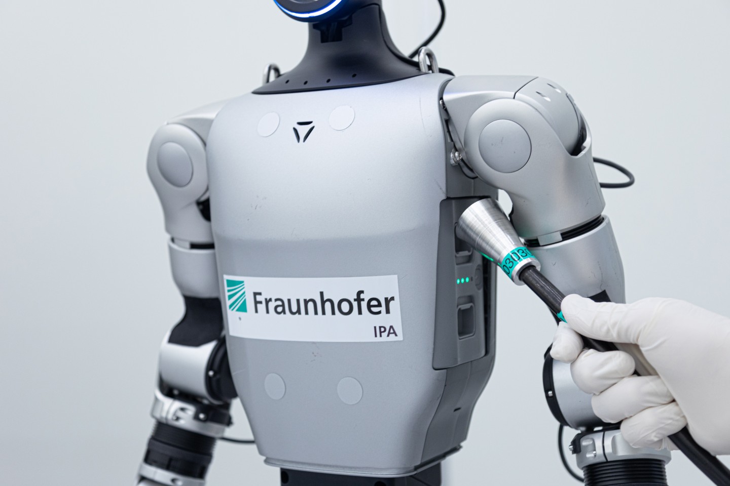 Fraunhofer IPA: Relevant Criteria for Humanoid Robots