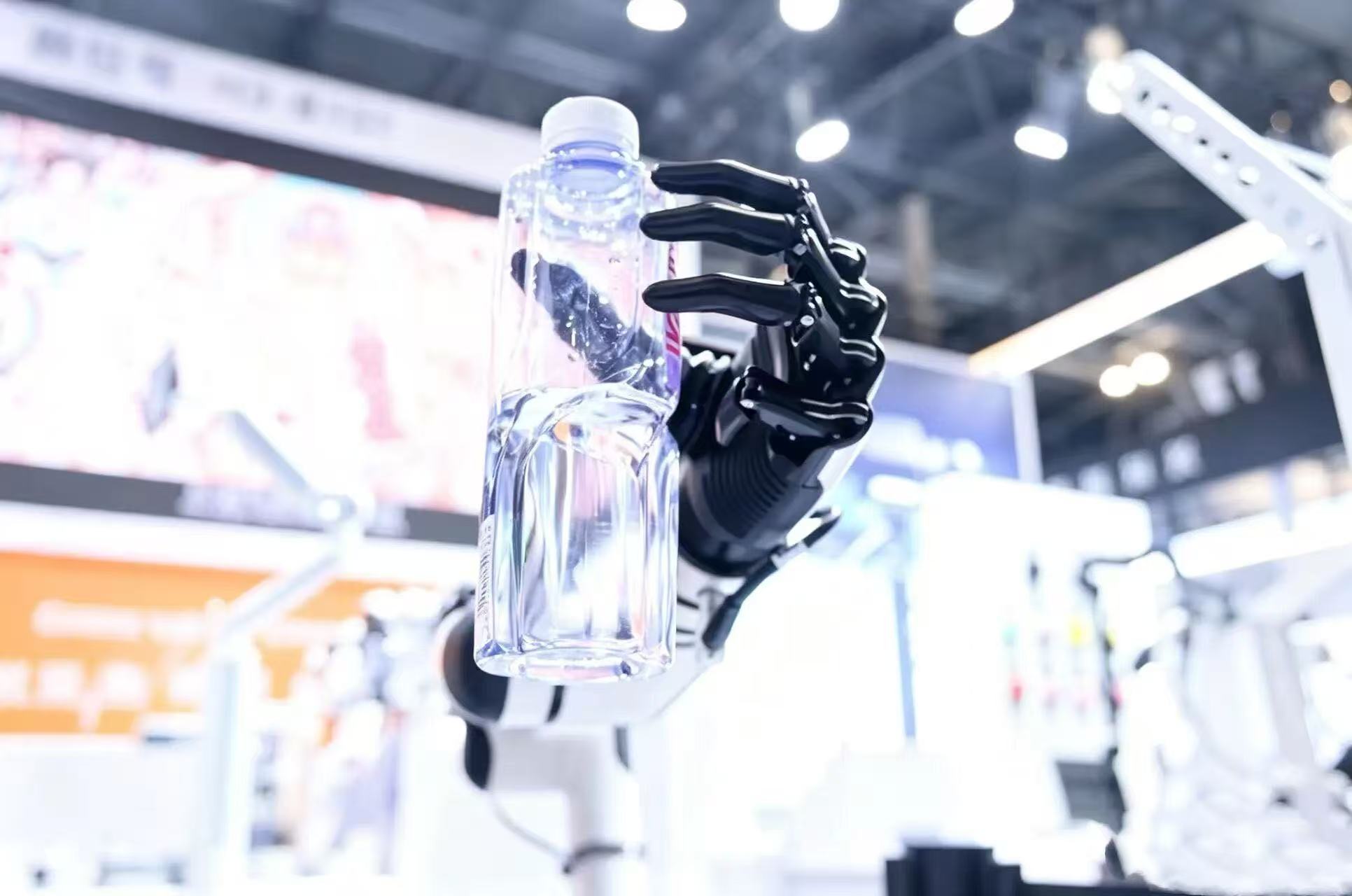 The Advancements in Dexterous Hands for Robotics and Their Implications