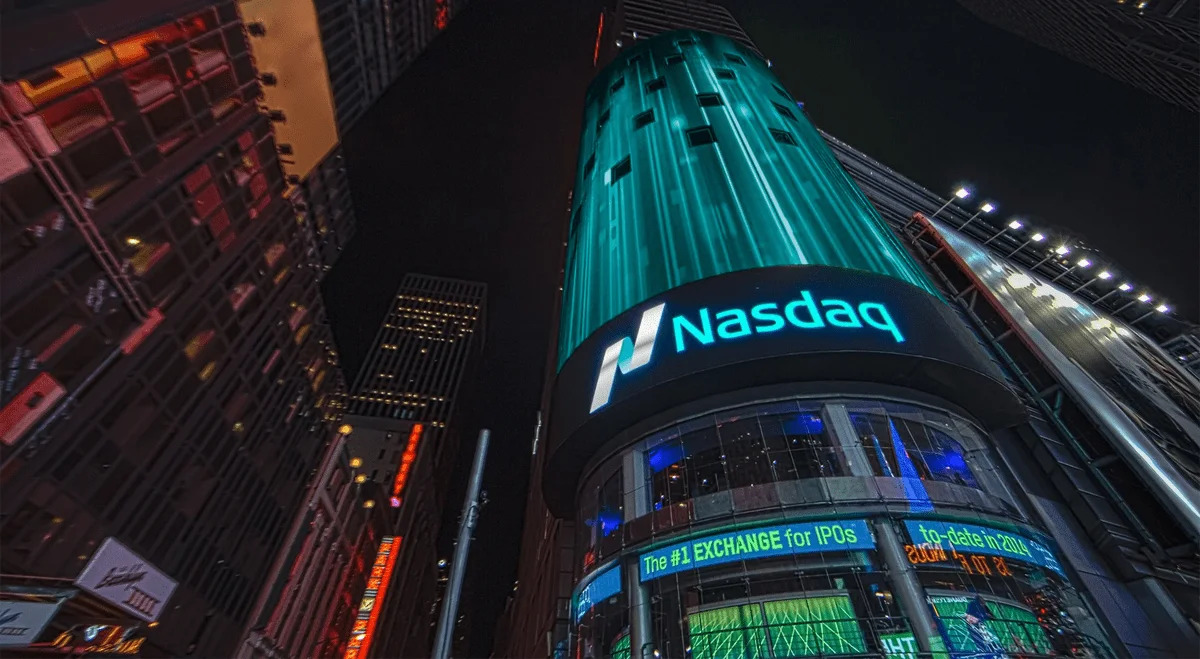 Investors Monitor Alphabet, Tesla, and IBM Earnings Amid ECB Rate Decision