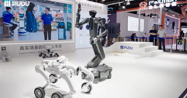 Pudu Robotics Unveils Next-Generation Semi-Humanoid Robot 'PUDU D7' at WAIC 2026 in Shanghai