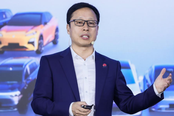 Huawei's Yuanzhi Jin Discusses Strategic Positioning in Automotive Industry