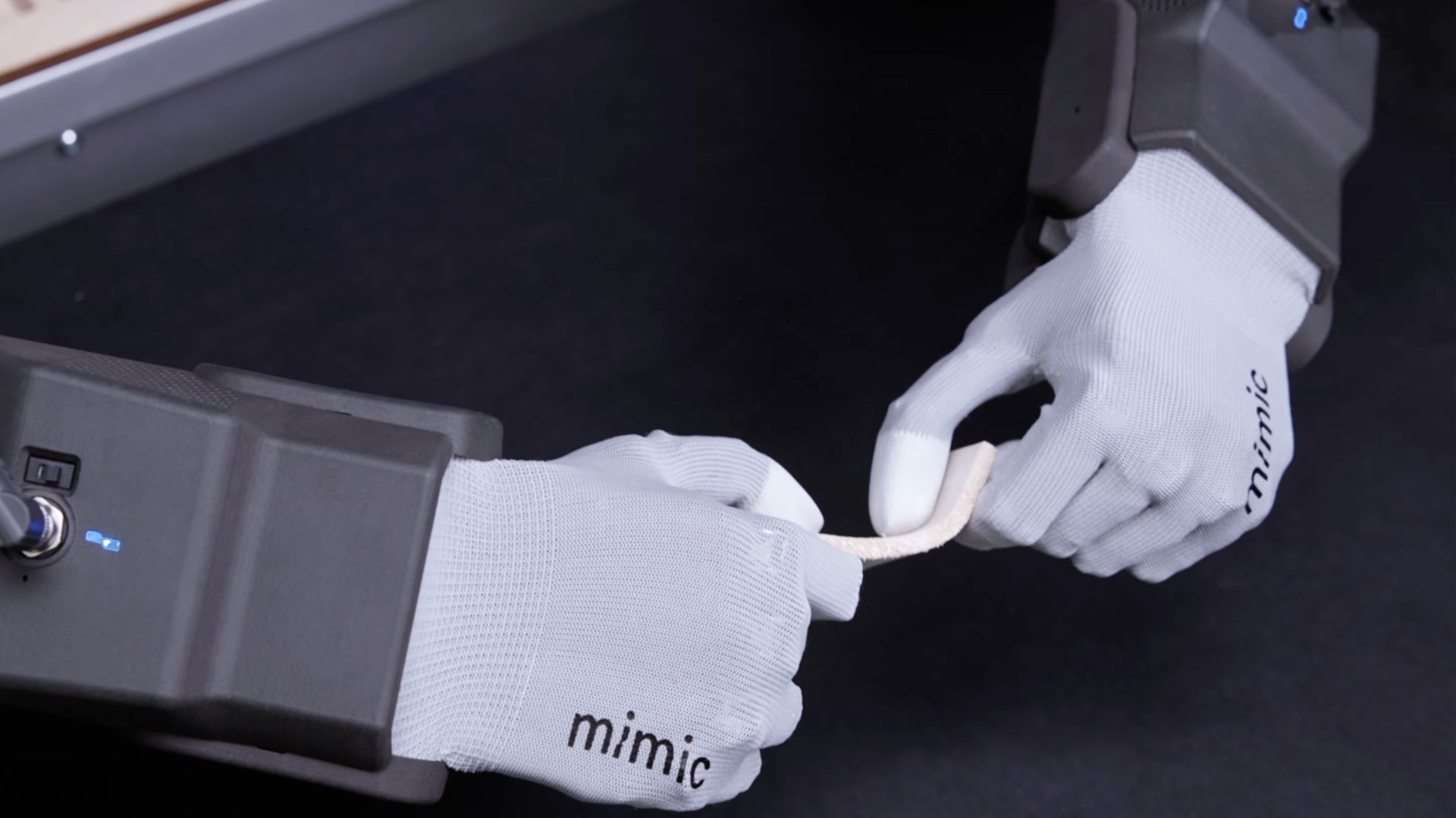Mimic Robotics Launches Mimic Hand M1: A 55-Pound Lifting Robotic Hand with Human-Like Precision