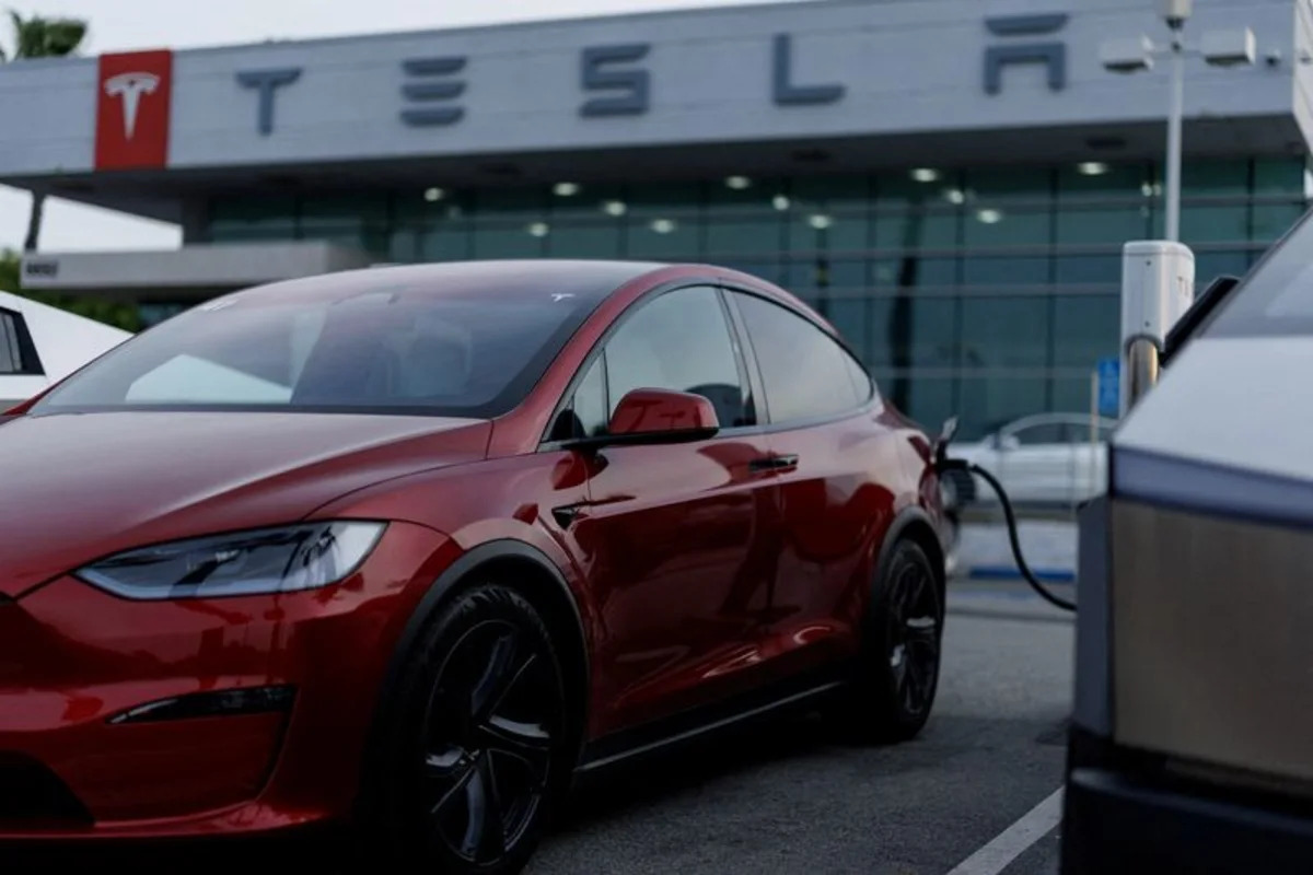 Tesla Faces Financial Strain as Musk Shifts Focus to AI and Robotics