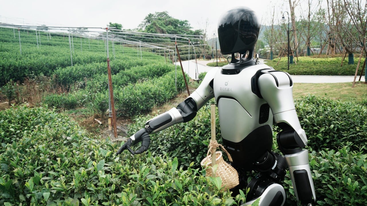 AgiBot Plans Hong Kong IPO with Citic, CICC, and Morgan Stanley as Sponsors