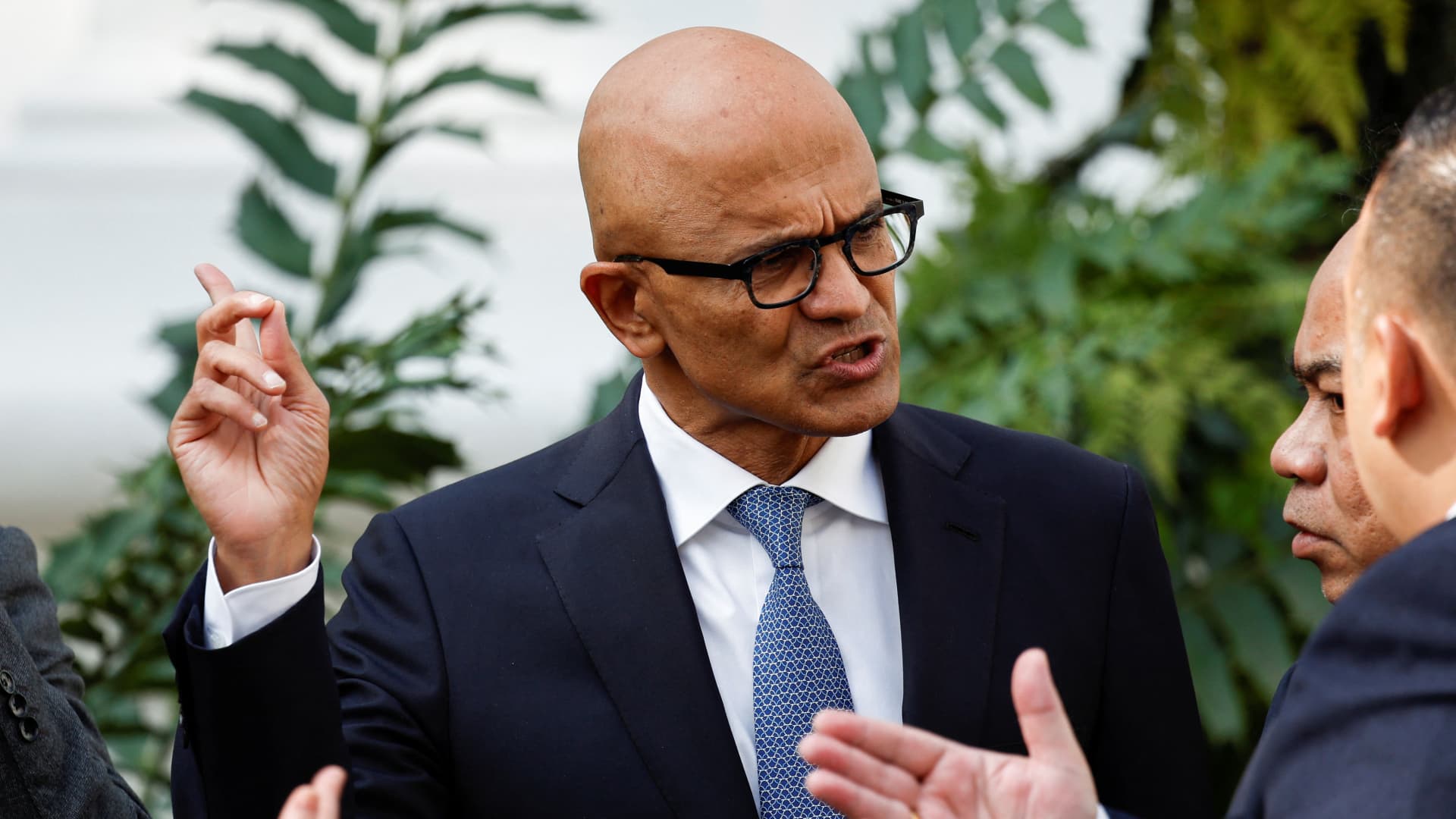 Microsoft cuts 4,800 jobs, as Xbox unit downsizes and plans to spin off four gaming studios