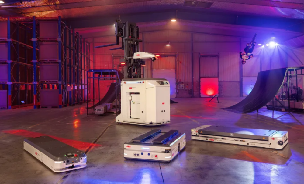ABB Introduces Flexley Stack F712 AI-Powered Forklift with Visual SLAM Technology