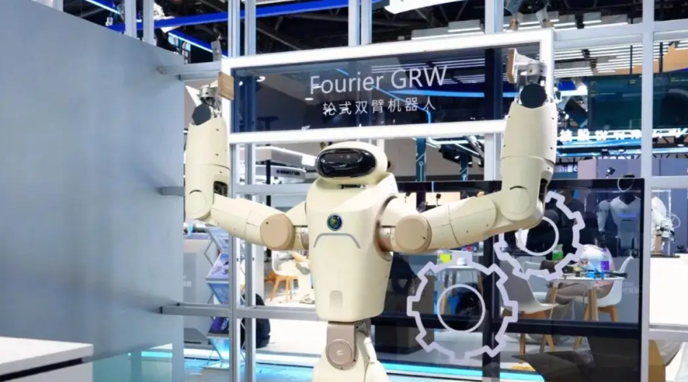 Fourier Unveils GRW: Its First Wheeled Dual-Arm Robot for Factory Automation