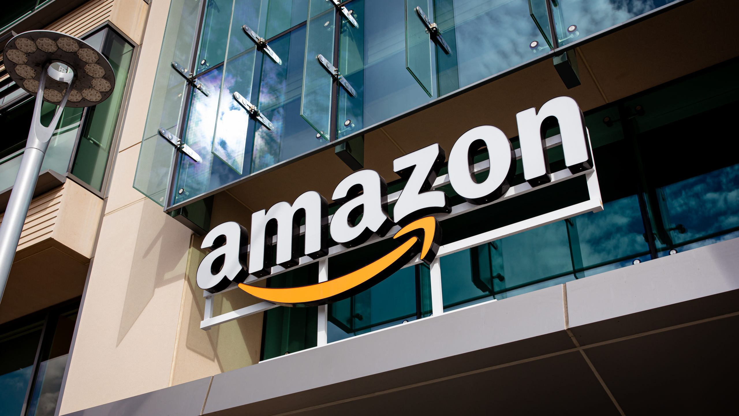 Amazon and Microsoft Boost Asian Chip Stocks as South Korea's Kospi Rises