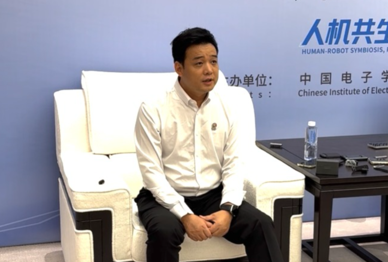 T800 Humanoid Robot Showcases Combat Skills at World Robot Conference 2026