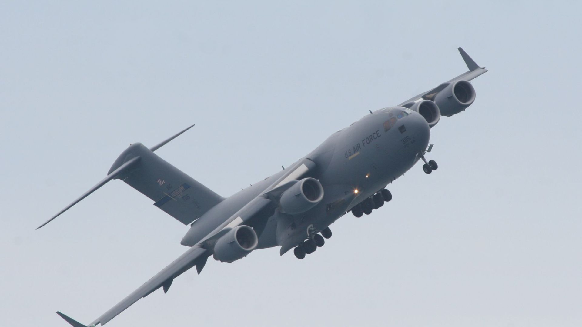 U.S. Air Force C-17 Globemaster Returns from Antarctica Due to Russian Aerospace Activity