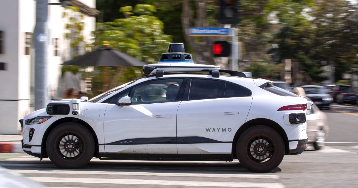 Waymo and Zoox Test Drivers Report Injuries Amid Robotaxi Expansion