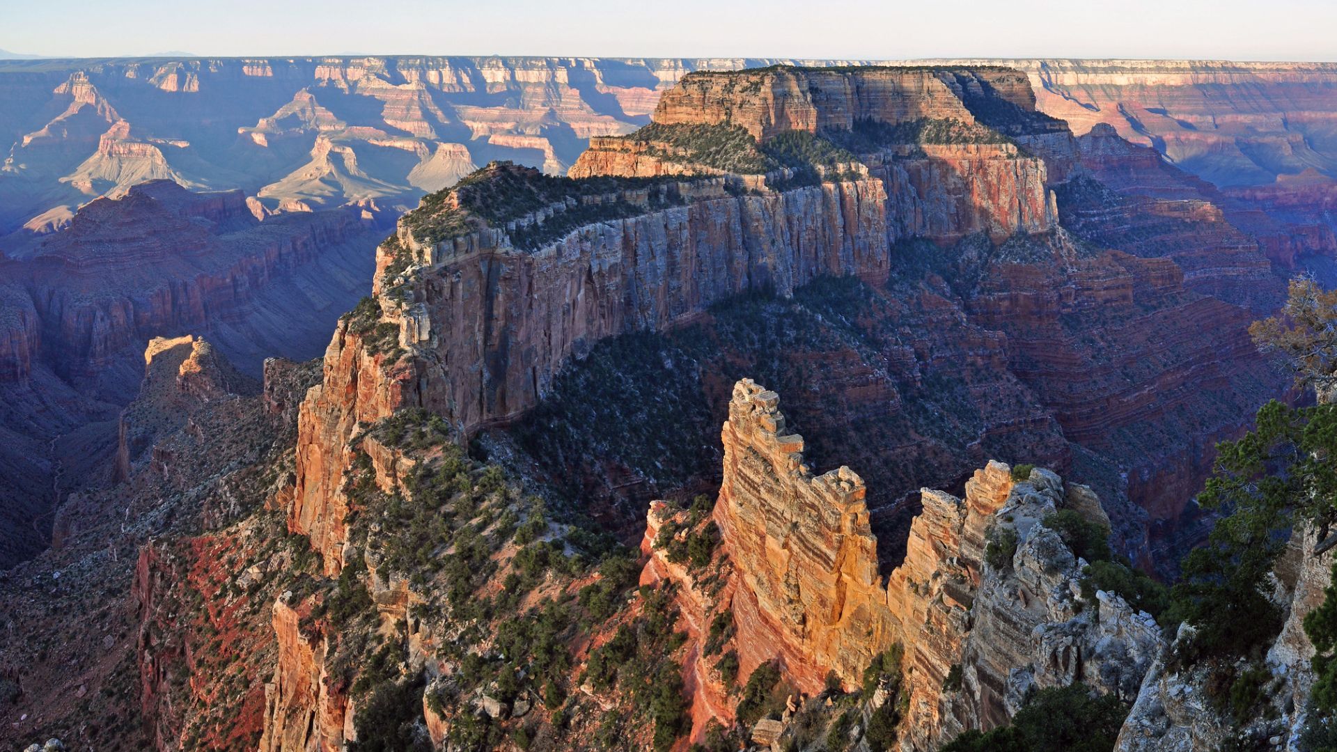 Evidence of Ancient 1-Kilometer Cliff May Explain Grand Canyon's Missing Geological History