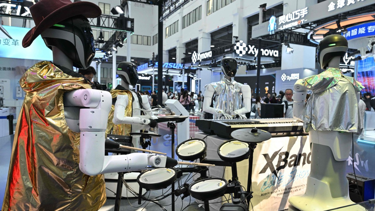 China's Robotics Industry Faces Critical Juncture as Firms Shift from Stunts to Real-World Applications