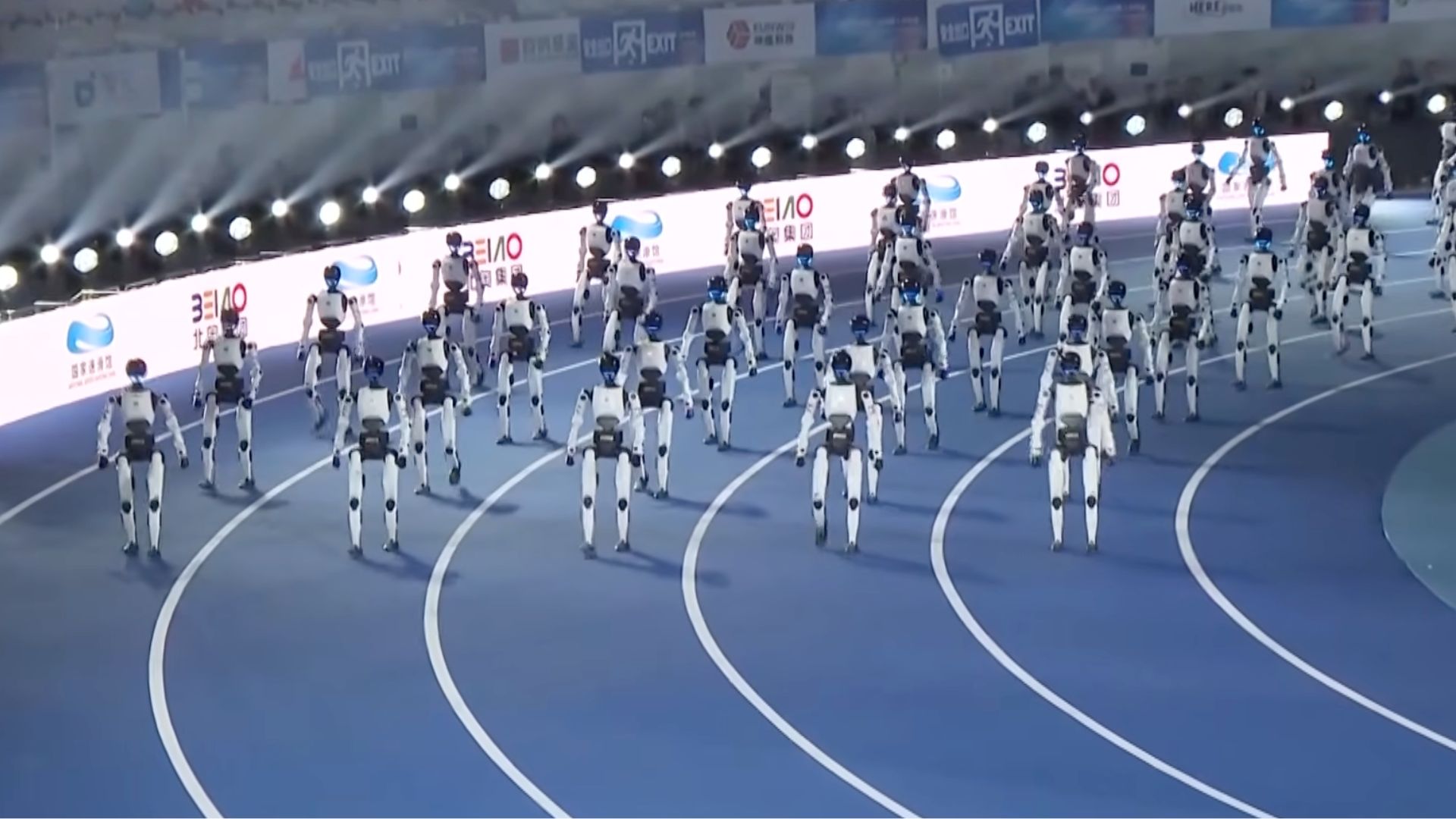 Chinese Humanoid Robot Lightning Breaks Usain Bolt's 100-Meter Record with 9.32 Seconds