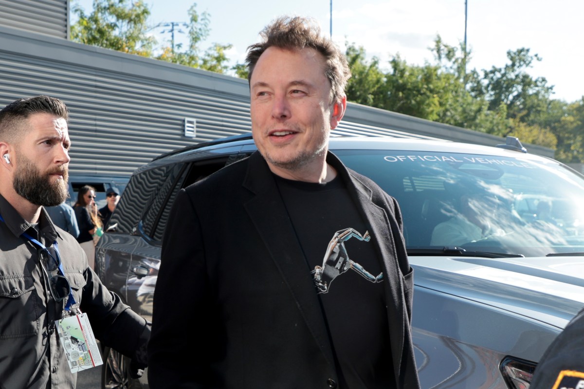 Elon Musk Shifts Focus to AI and Robotics During Tesla Earnings Calls