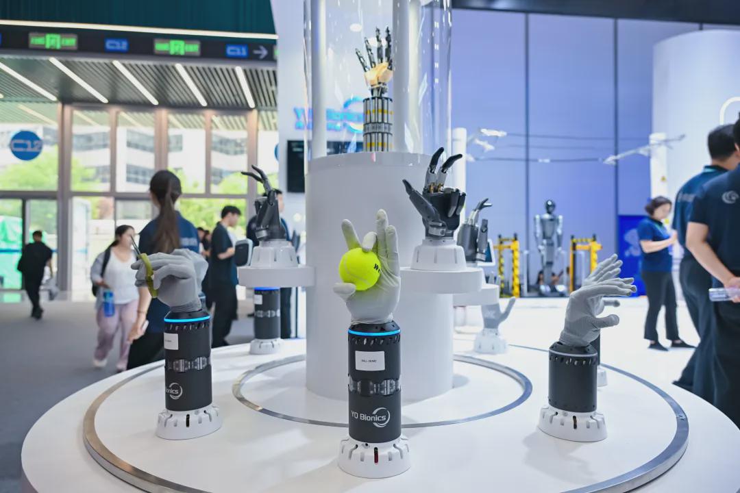 WRC 2026 Opening Ceremony Features Innovative Human-Robotic Handshake